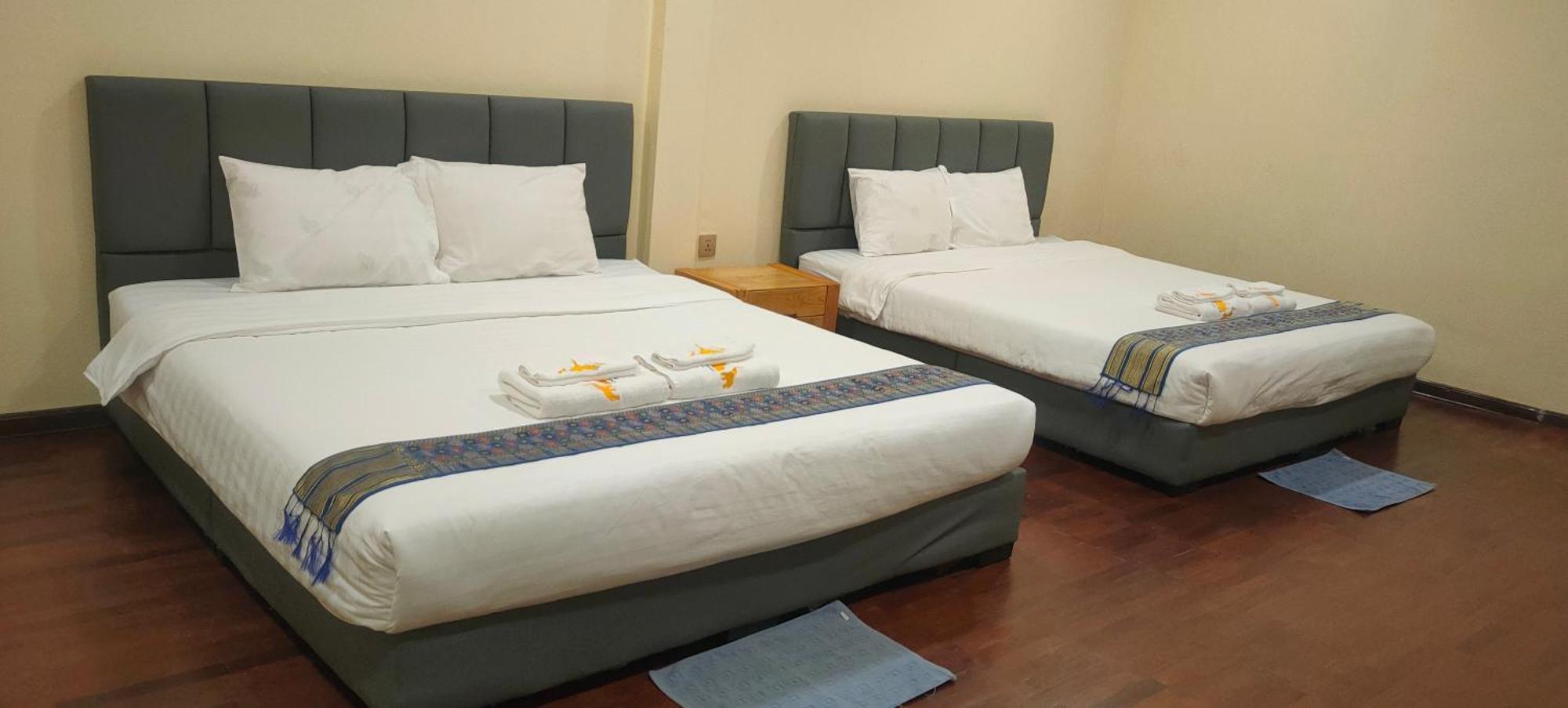 Yula Hotel Thatluang 비엔티안 객실 사진